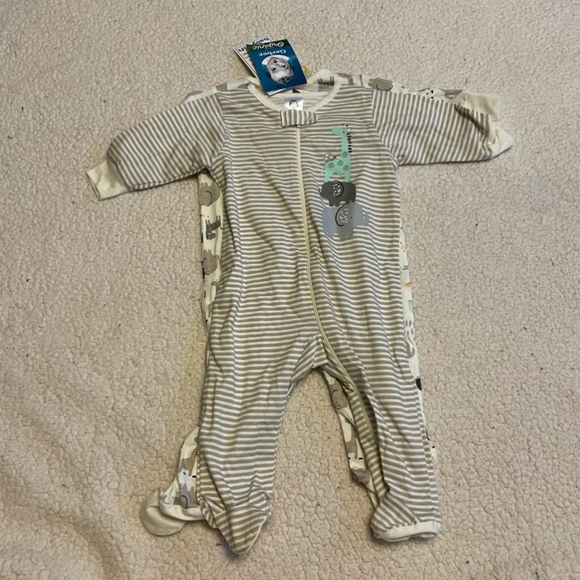 2 pc 3-6 month gerber one piece set - Picture 2 of 14
